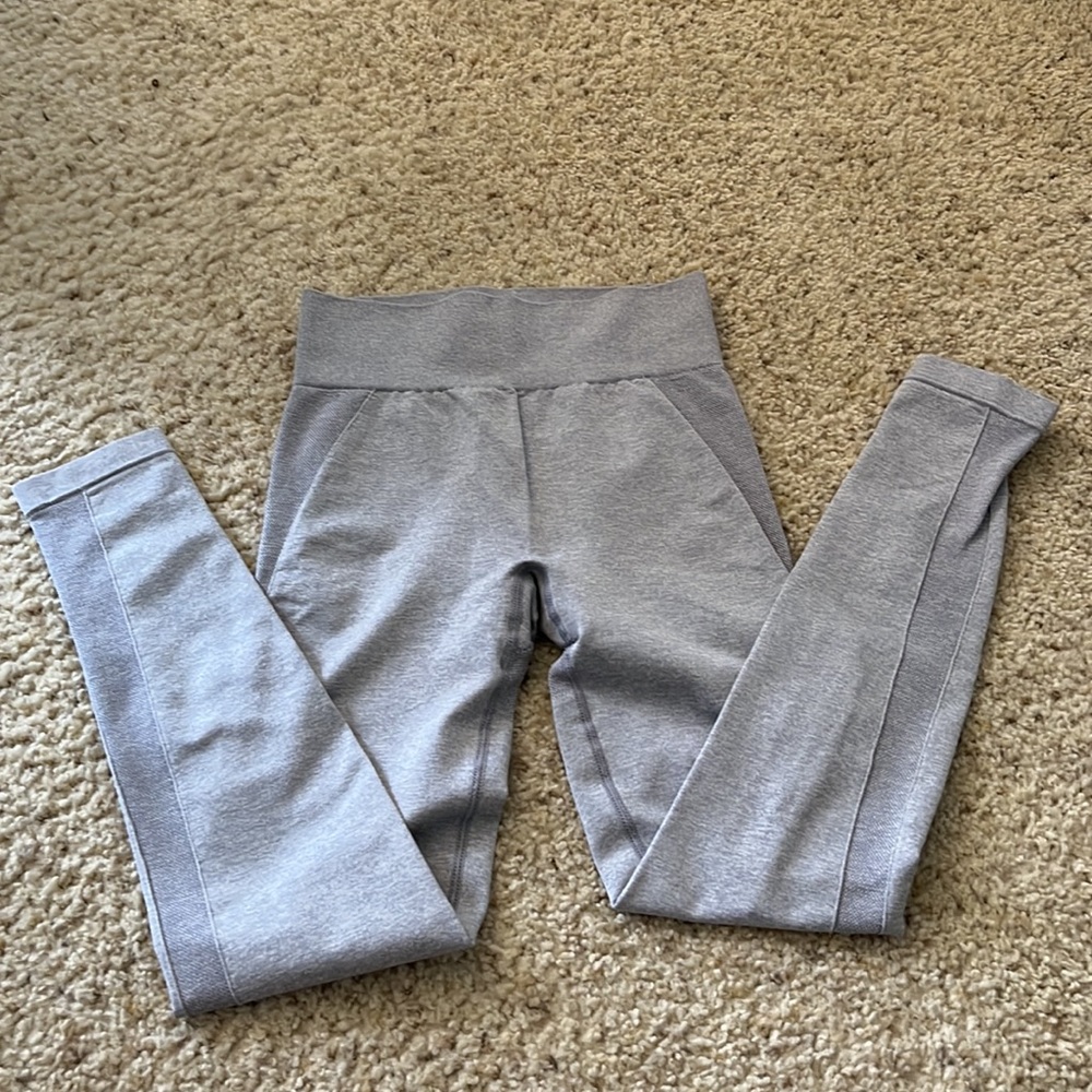 Gymshark Flex Set - image 4